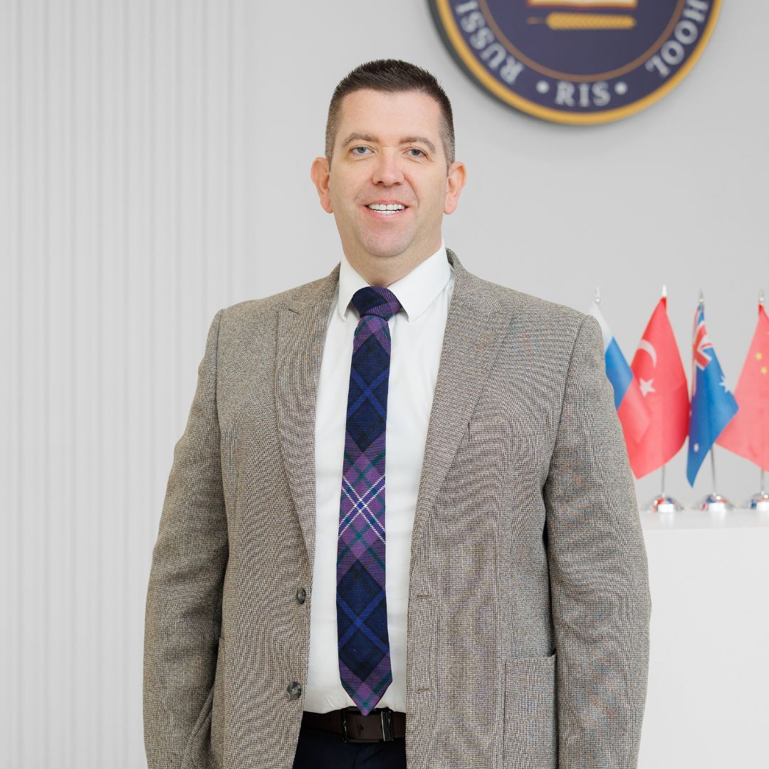Principal RIS Mr Devine