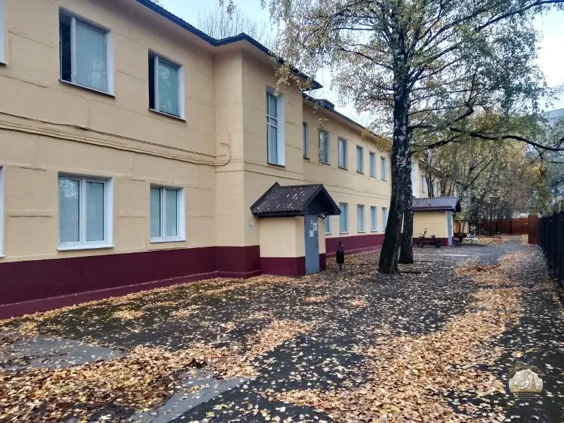 Фасад общежития на улице Приорова в САО