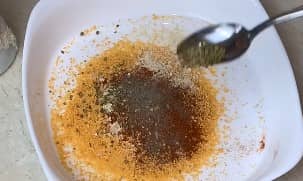 Приготовление наггетсов из кабачков в духовке брусочками: шаг 4