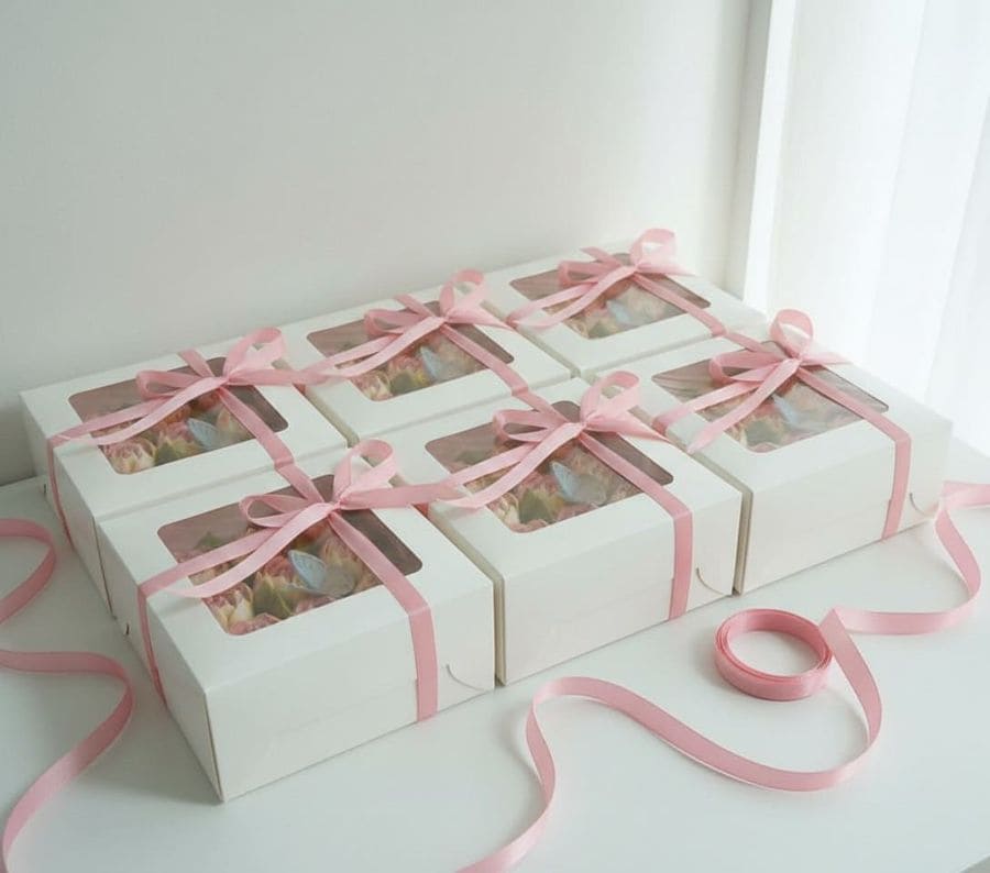 Тюльпаны из зефира в коробке с окном 16×16см 1