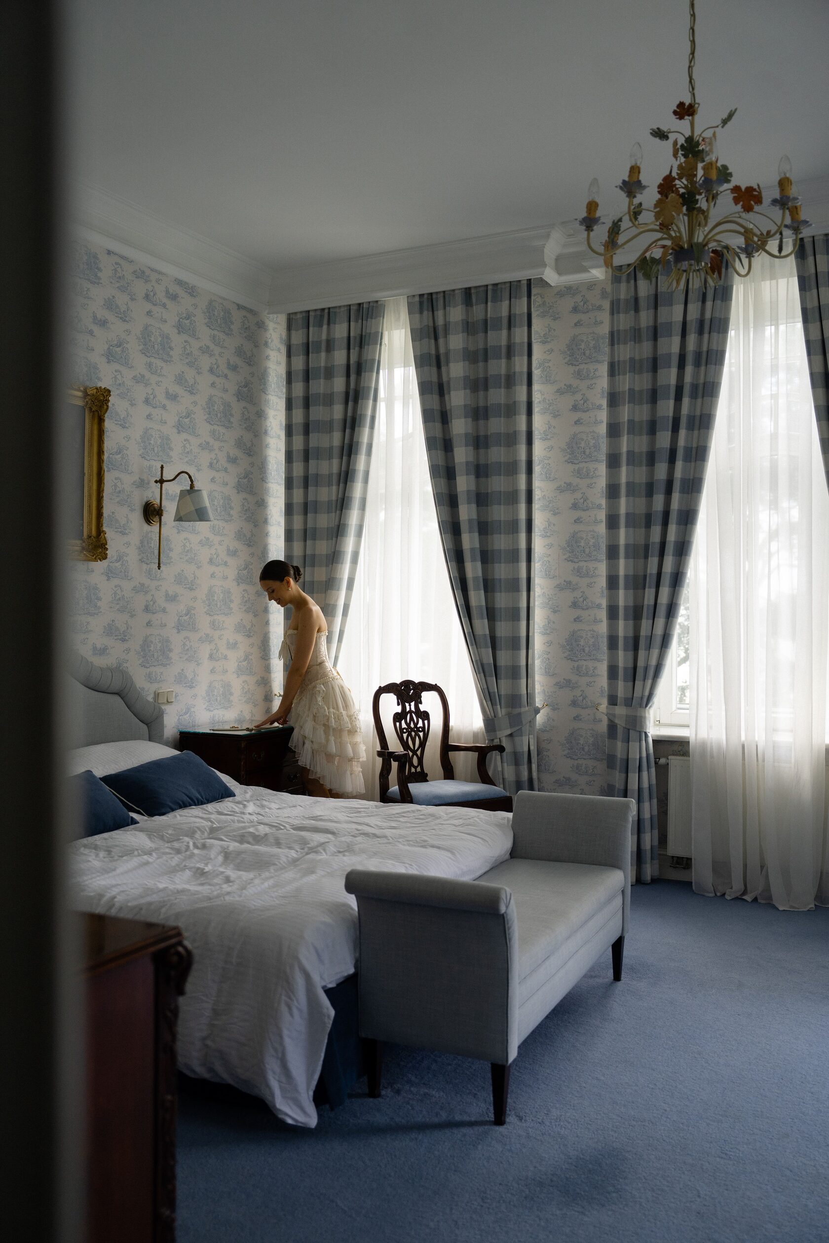 сборы невесты в отеле перед свадьбой