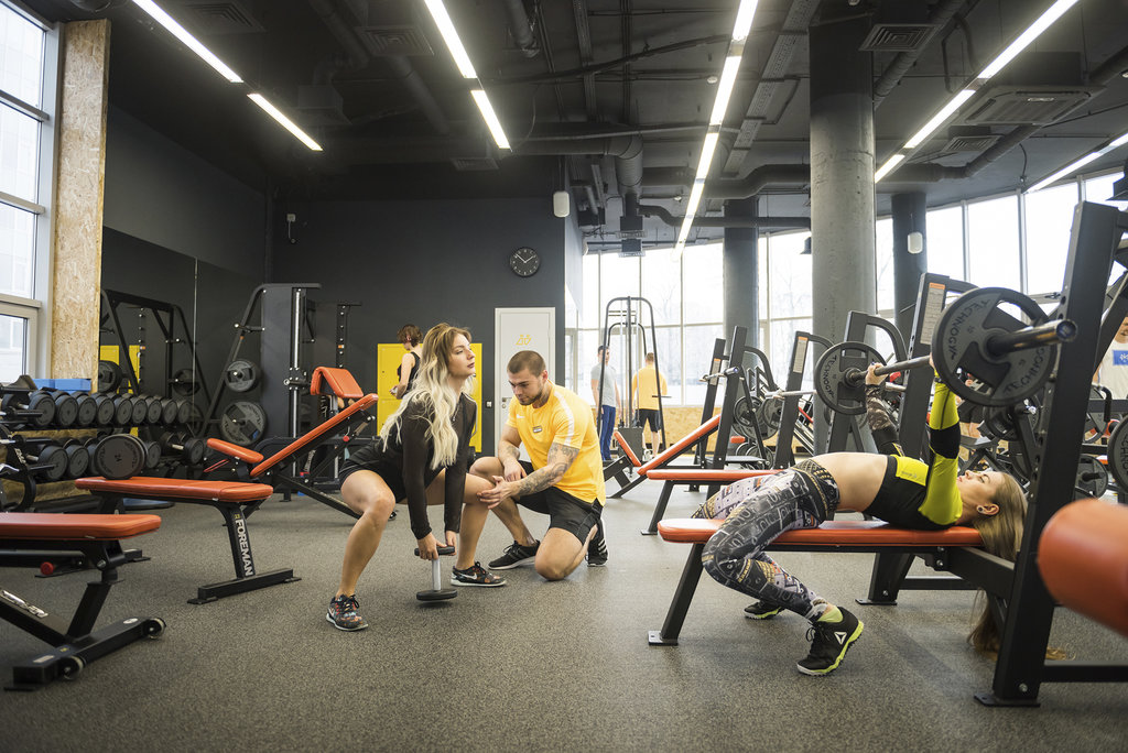 5 фитнес. Baza Fitness Club Севастопольская. Фитнес зал 5g Омск. Фитнес клуб 5g Омск. База фитнес Каховская.