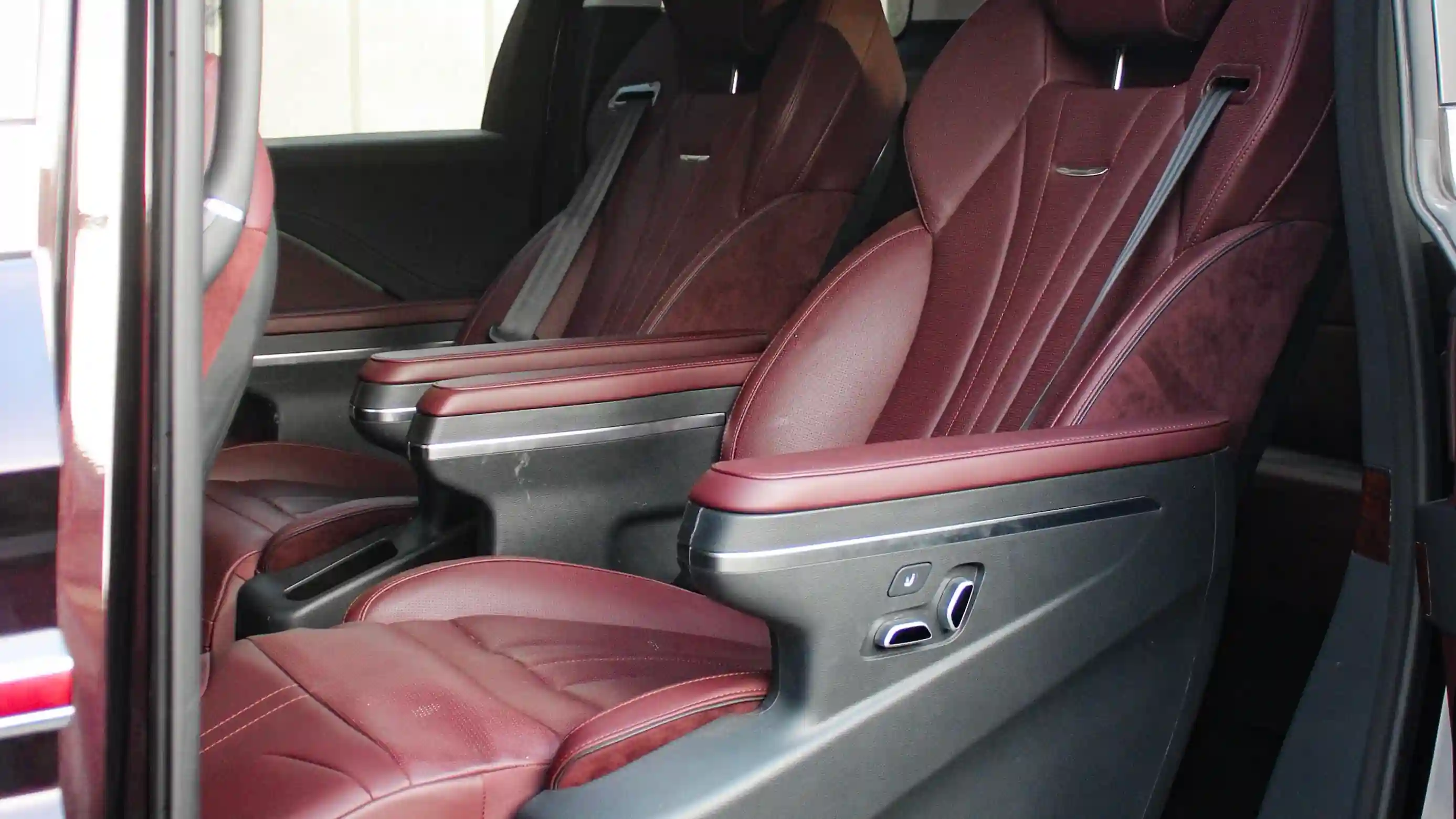 VIP трансфер и сопровождение первых лиц в Алматы Timofeyev