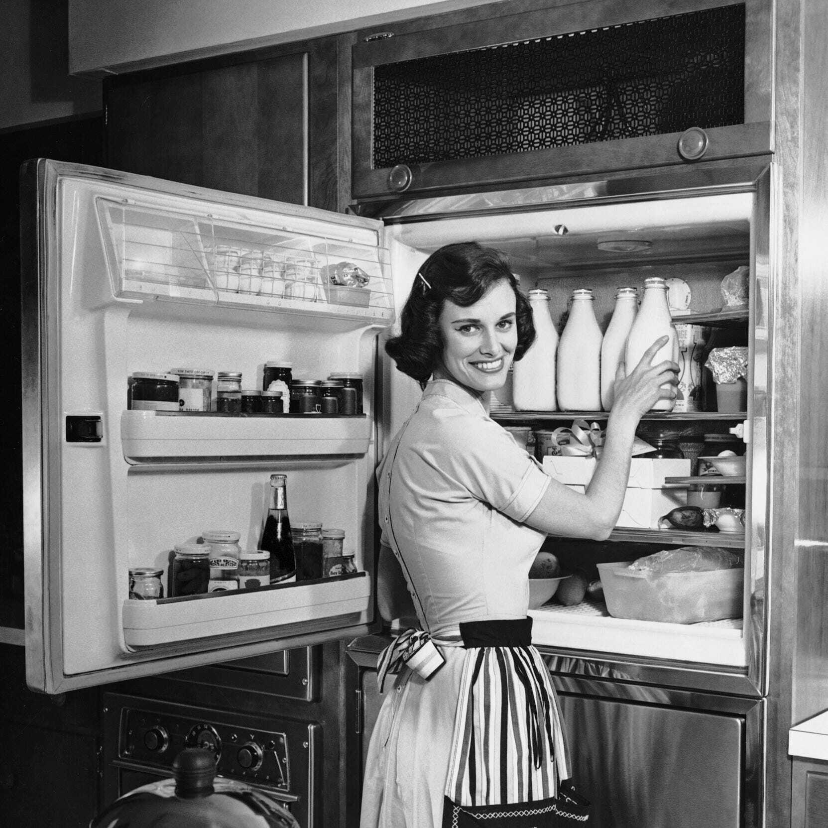 Встроенные холодильники с хромом