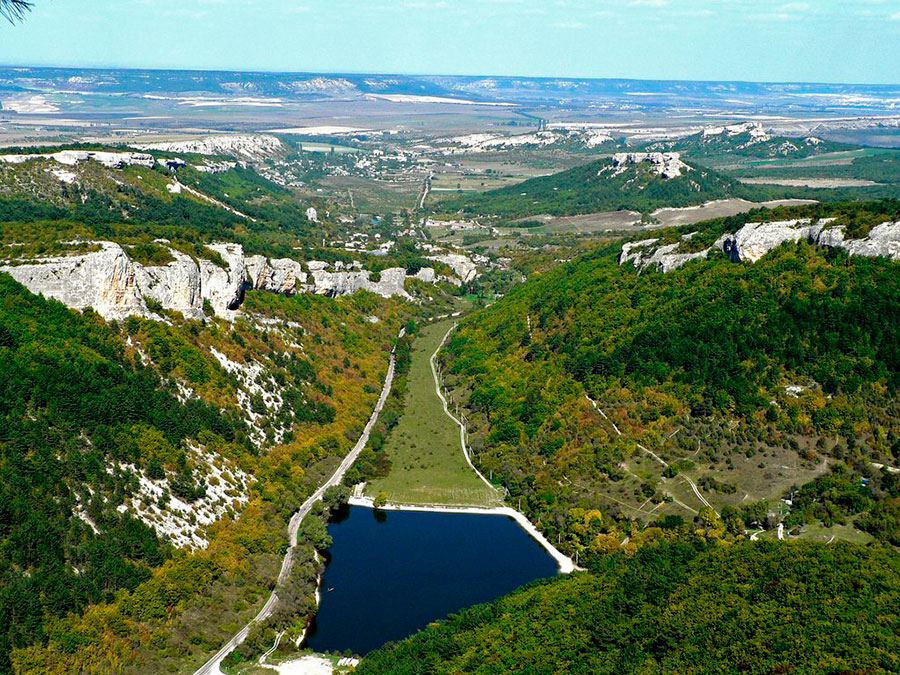 Мангуп кале пещерный город фото крым