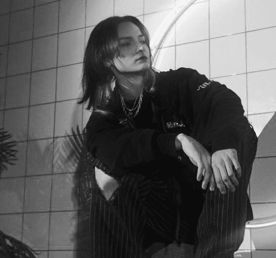 занятия по вокалу, современная хореография, денсхолл, творческие интенсивы, хип-хоп, эстрадная хореография, актерское мастерство, уроки игры на фортепиано, индивидуальный сольный проект, сонграйтинг, проектная группа