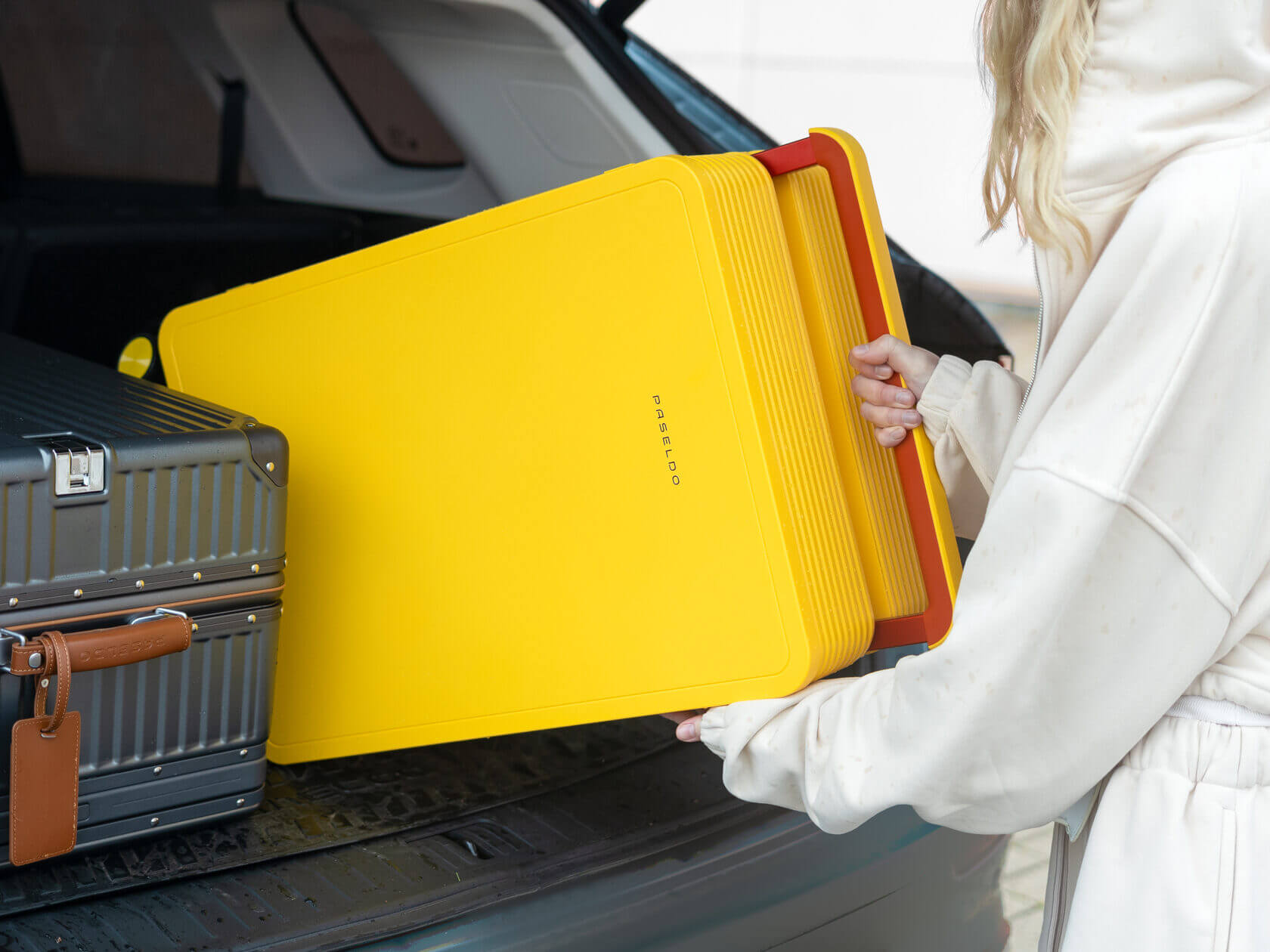 Средние чемоданы на 1-2 дня