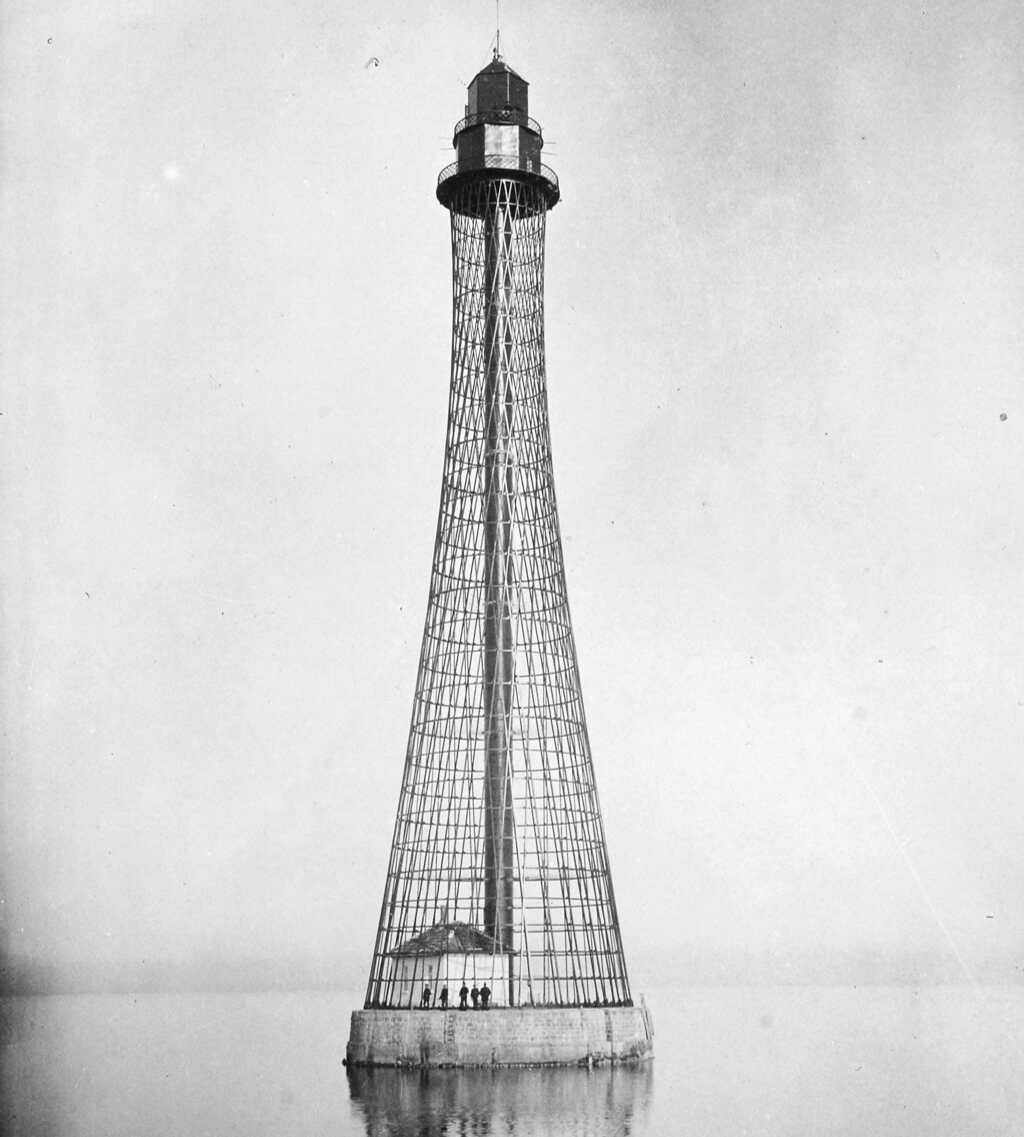 rear Stanistav-Adzhigol lighthouse