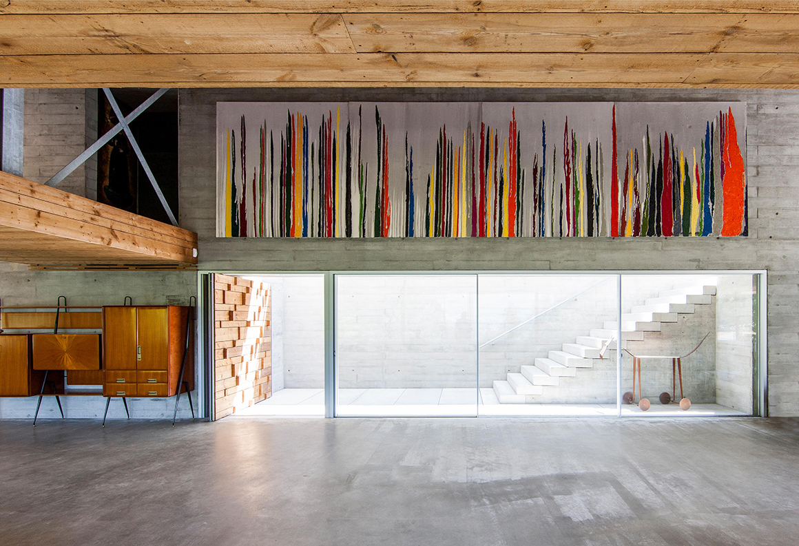 Абстрактная живопись в интерьере минимализм