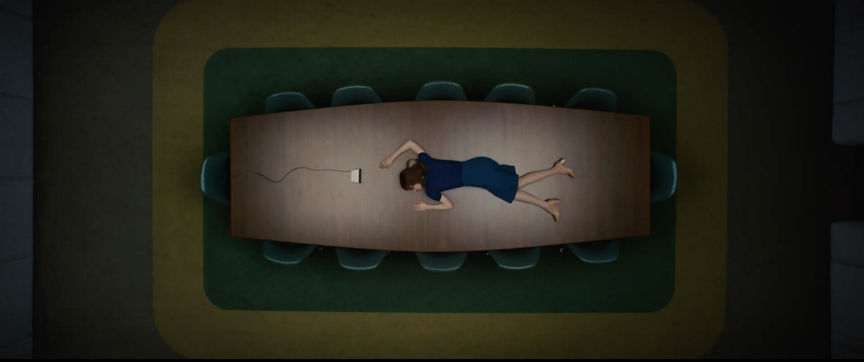 Хелли Р. в первой серии сериала «Разделение»