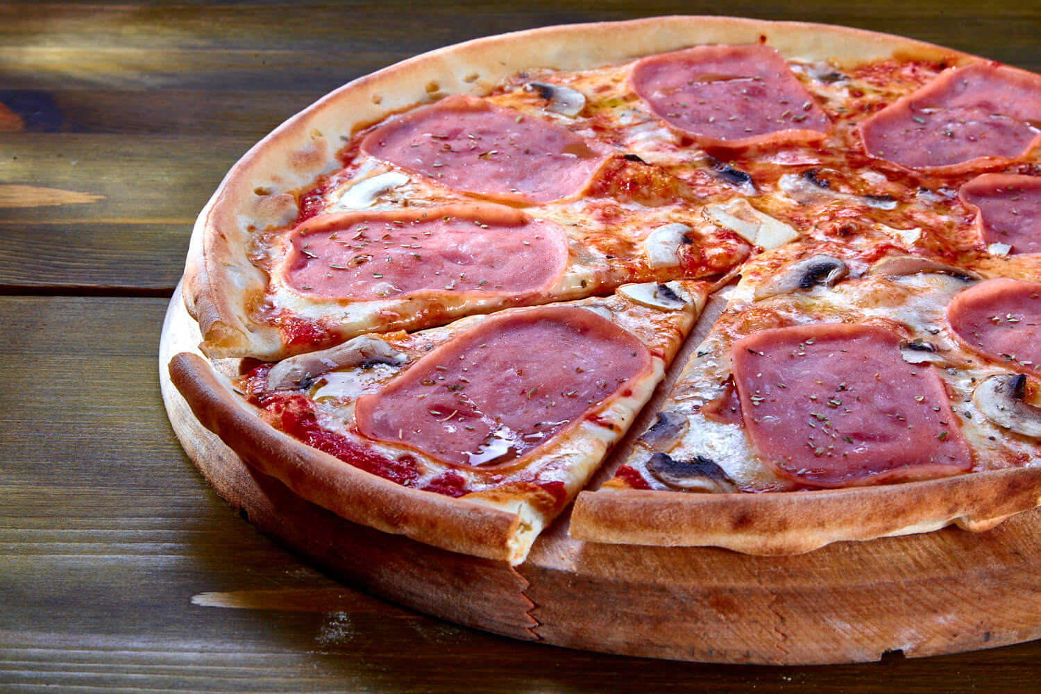 Настоящая итальянская пицца на тонком тесте