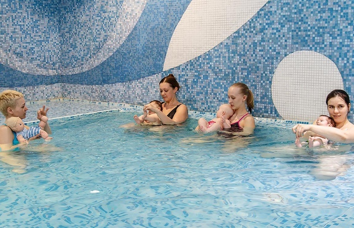 Вся правда о грудничковом плавании