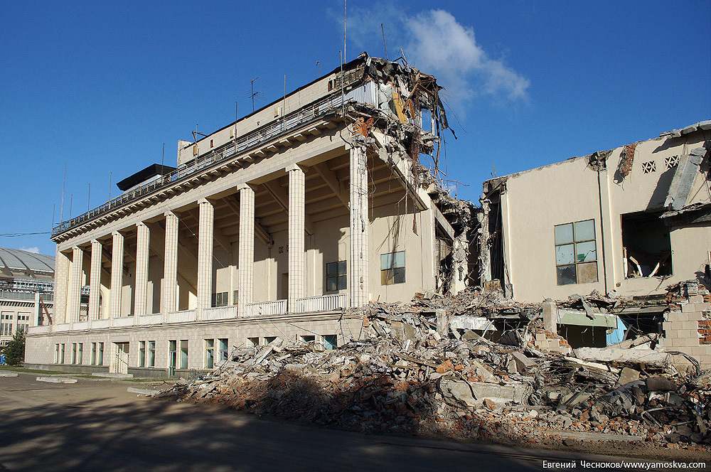 Снос зданий: «Лужники»