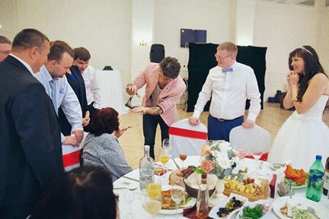 Фокусник на свадьбу