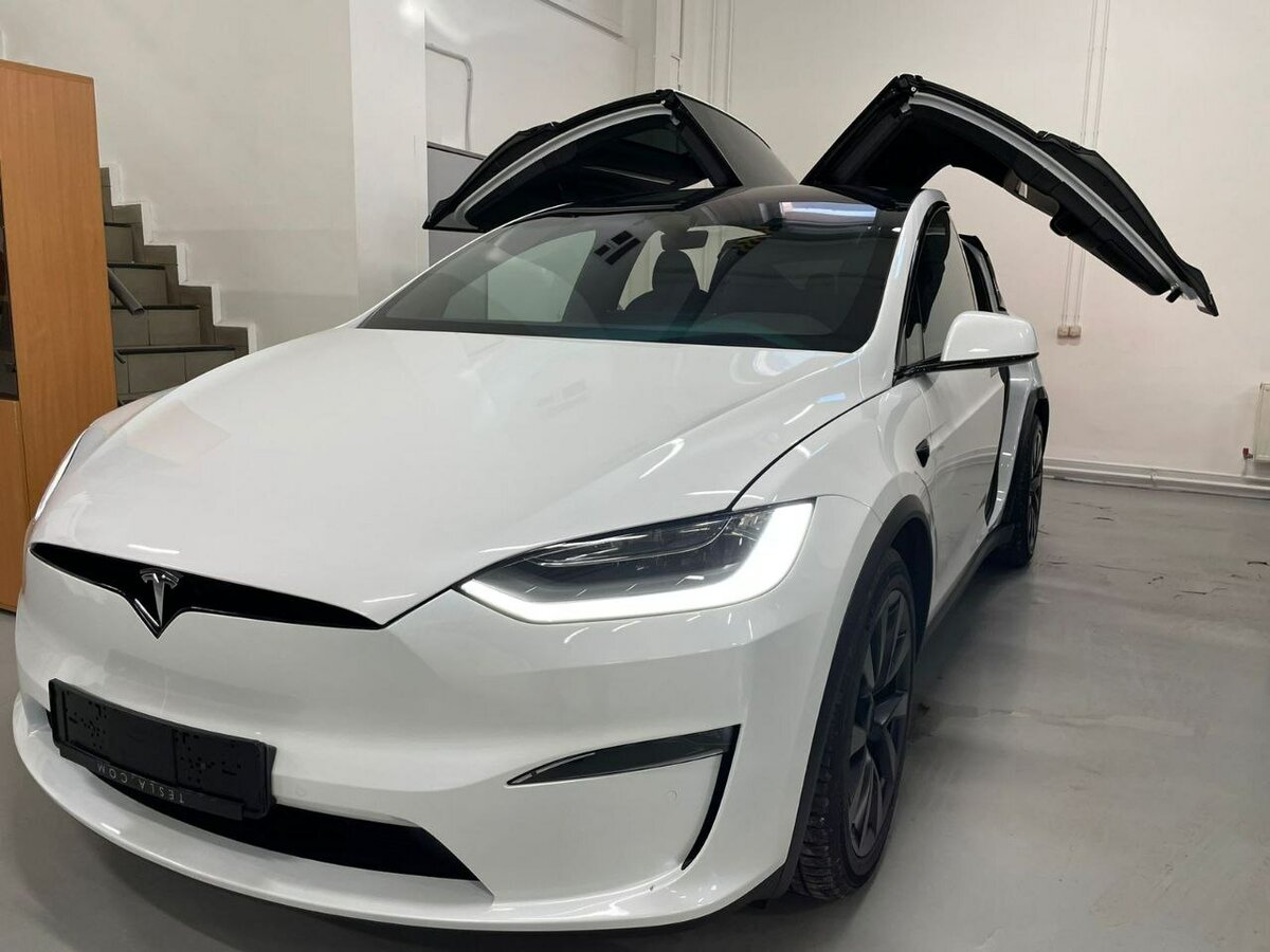 Купить новый Tesla Model X I Рестайлинг Plaid Electro AT (761 кВт) 4WD  электро автомат в Москве: белый Тесла Модел Х I Рестайлинг внедорожник  5-дверный 2022 года по цене 14 490 000 рублей на сайте Tesla