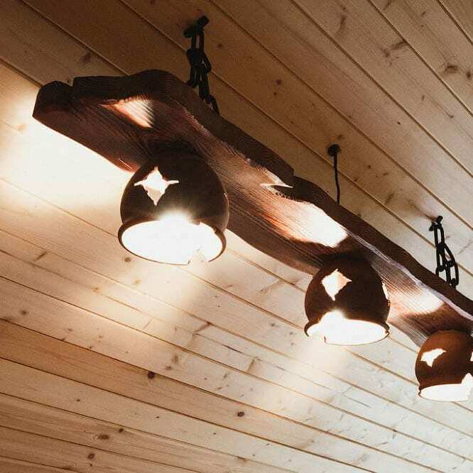 Люстра из натурального дерева под старину