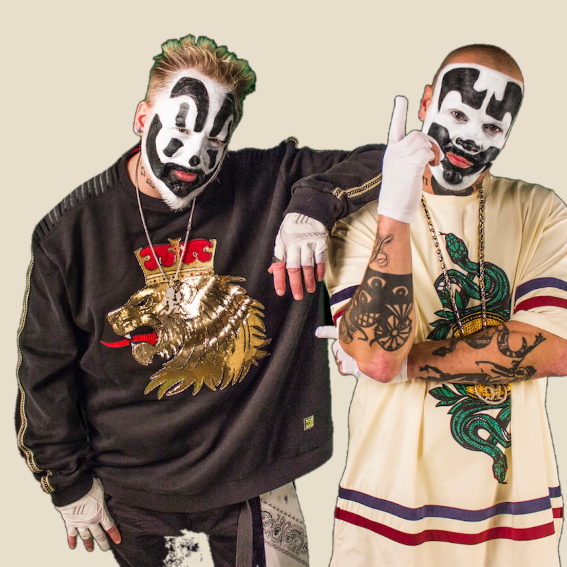 Фото Insane Clown Posse на бежевом фоне