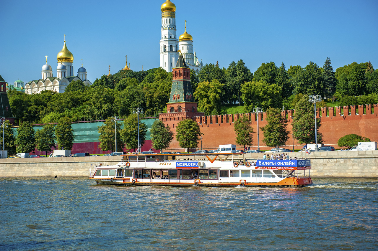 Теплоход прага москва