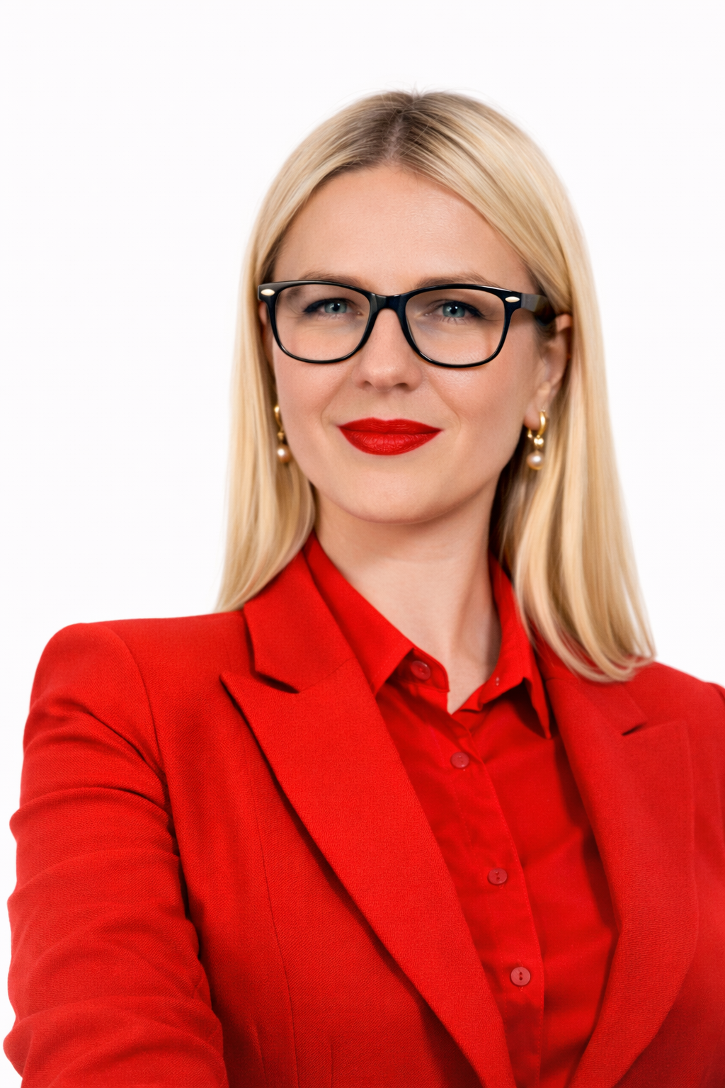 Анна Попова — основатель АрмиХелп