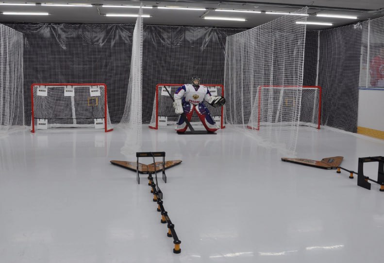 Производство и поставка хоккейного оборудования (хоккейные ворота, сетки, протекторы, разделители поля, шайбы) для Союз МС (СОЮЗ МАСТЕРОВ СПОРТА)