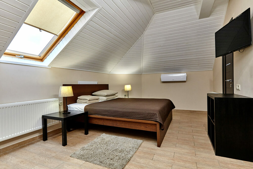 Villa decor. камин в кантри стиле из булыжника. французская ривьера интерьер. краснодарский край, геленджик, первомайская ул.