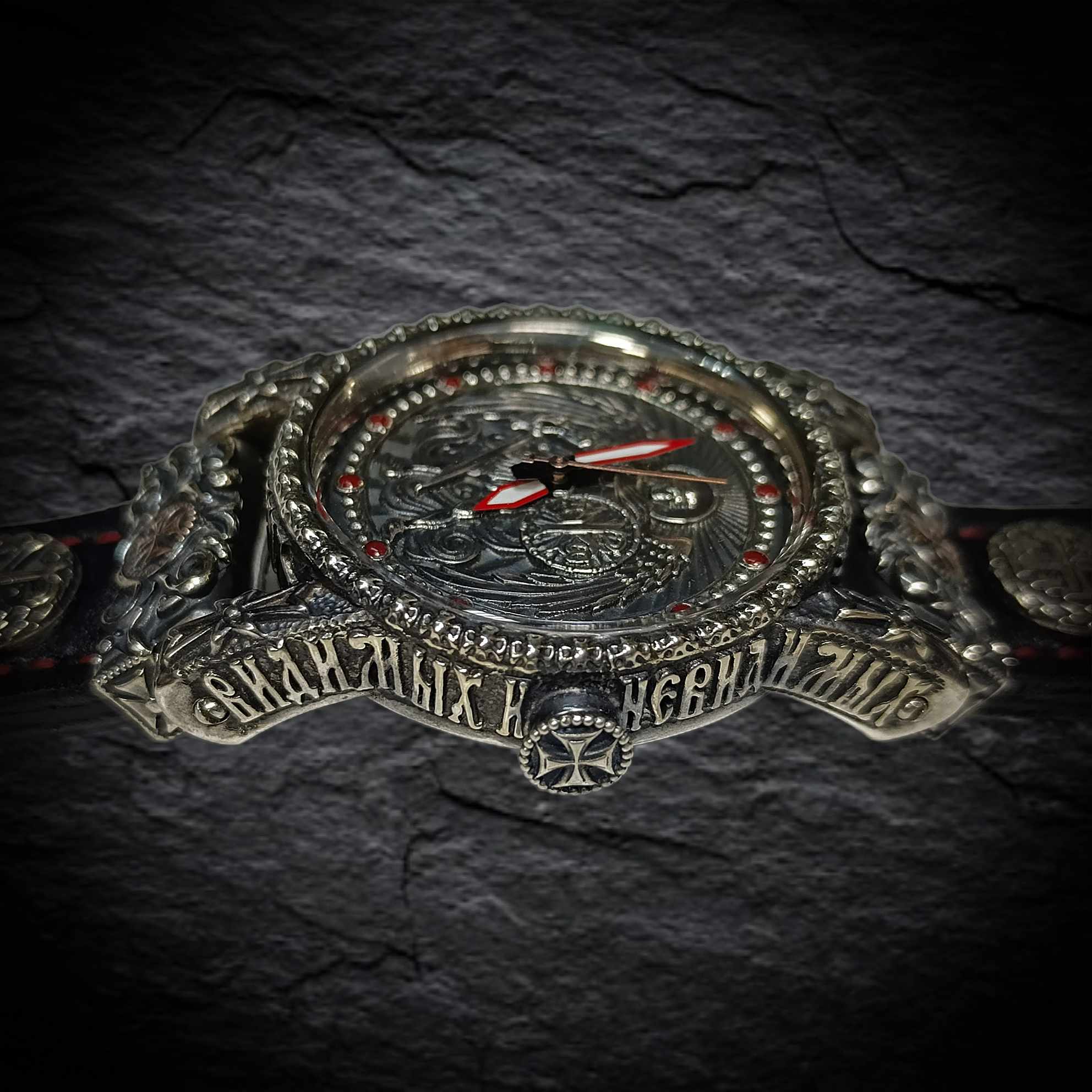 наручные именные часы на заказ, часы на заказ мужские, брутальные часы.