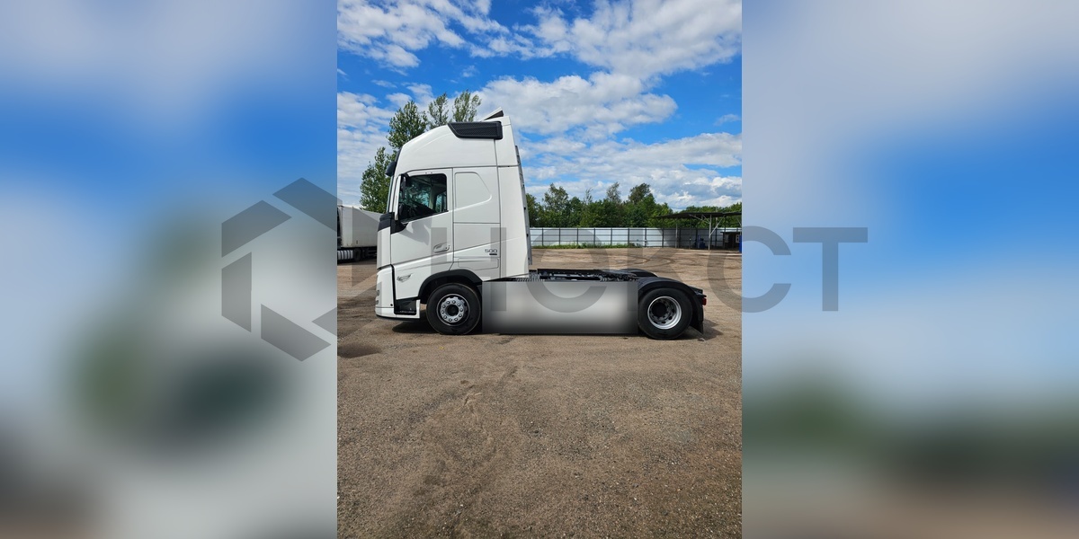 Фото Volvo FH № 1