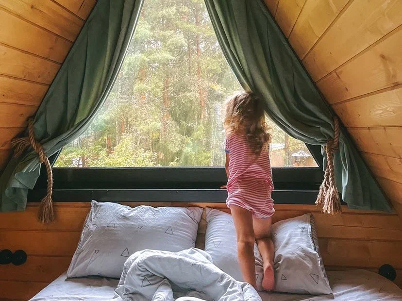 семейный отдых с детьми в глэмпинге Под кронами