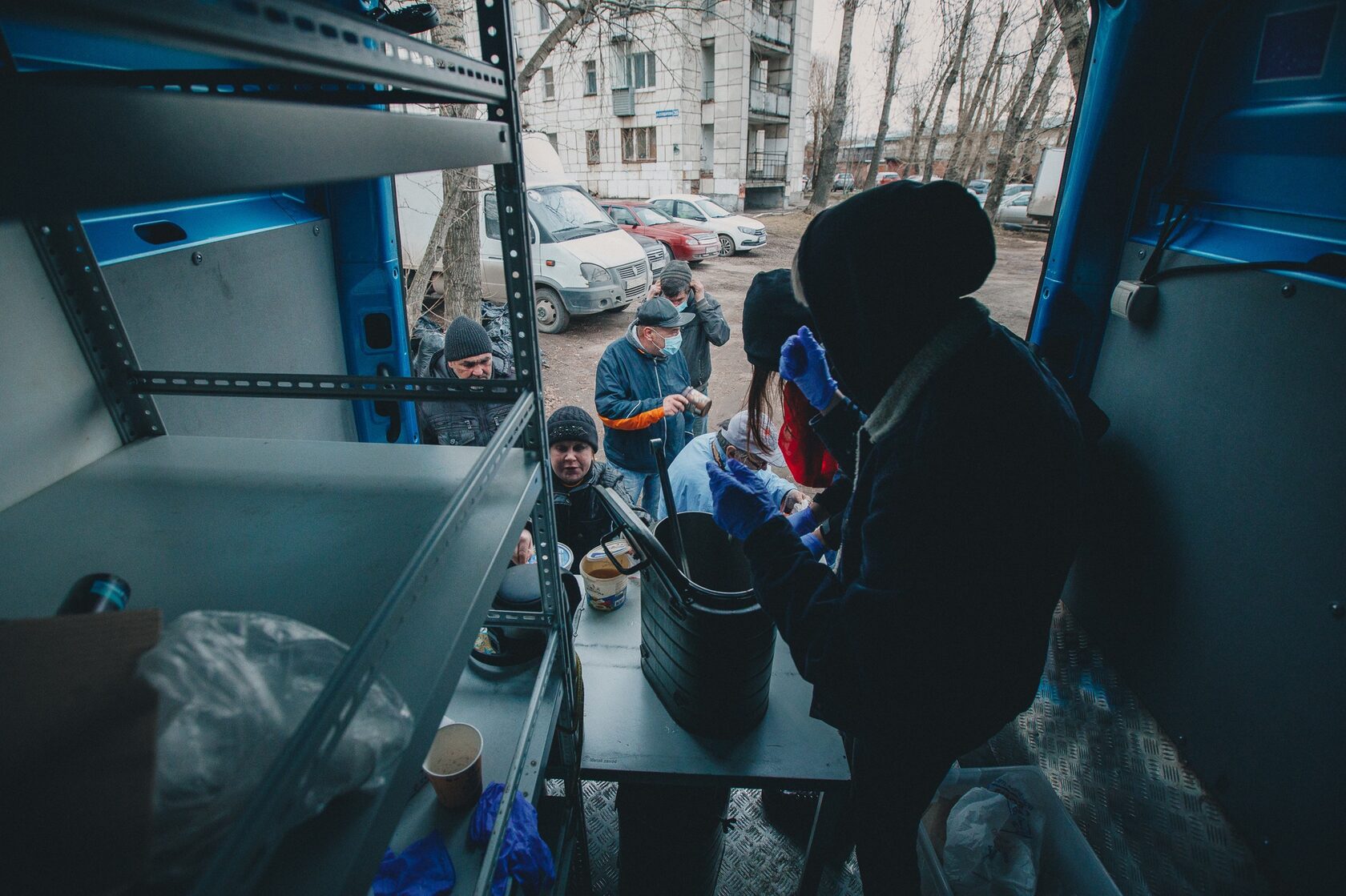 Гуманитарный автобус «‎Еда на колёсах» Пермь | помощь людям в беде