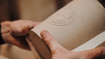 видео с производства фарфора