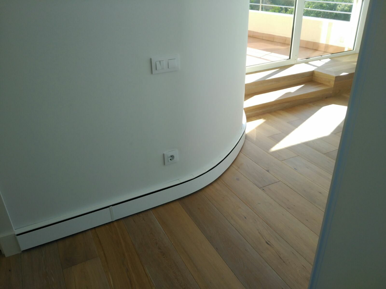 плинтус для отопления