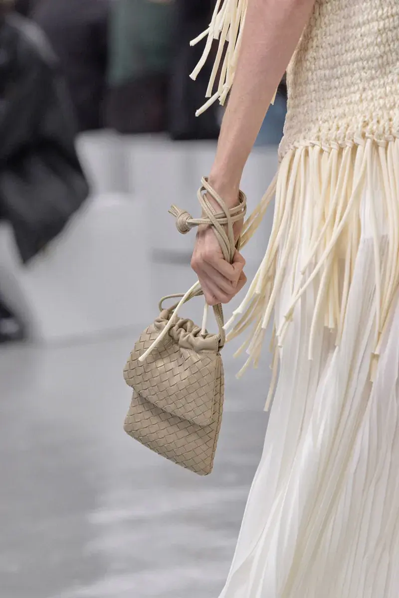 Сумки Bottega SS27 для подиума 45