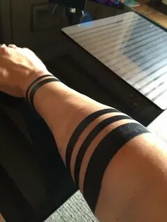 Значение тату полосы, двух полос и полос вокруг руки