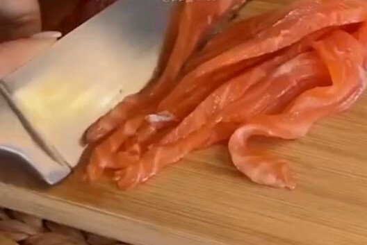 Засолка красной рыбы с паприкой: шаг 7