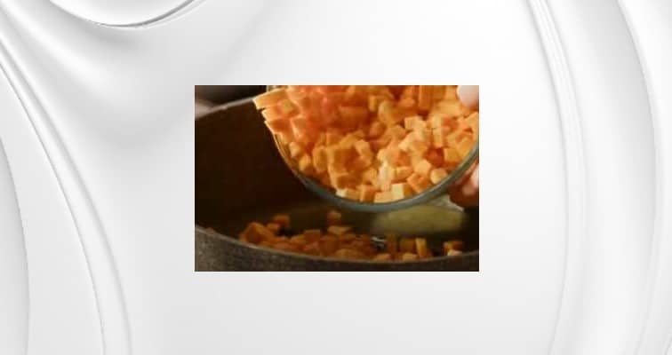 Приготовление запеканки из тыквы с творогом и манкой в духовке: шаг 4