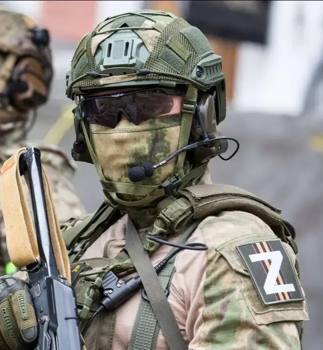 Военнослужащие по контракту