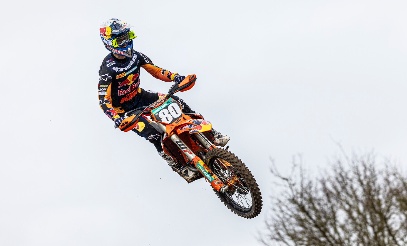 Джеффри Херлингс объявил о своем участии на третьем этапе серии ADAC MX Masters 2025 года, который пройдет 14 и 15 июня в Дрец