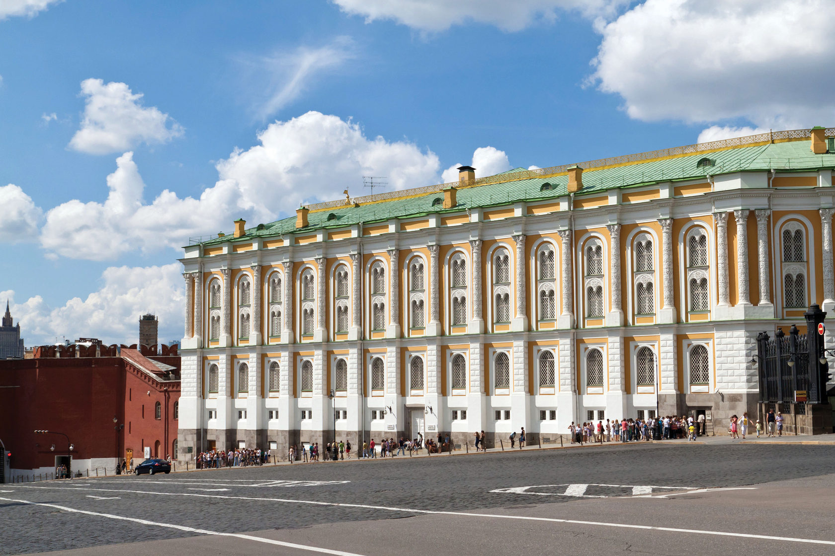Оружейная палата в Кремле. Оружейная палата 1851. Тон Оружейная палата в Москве.
