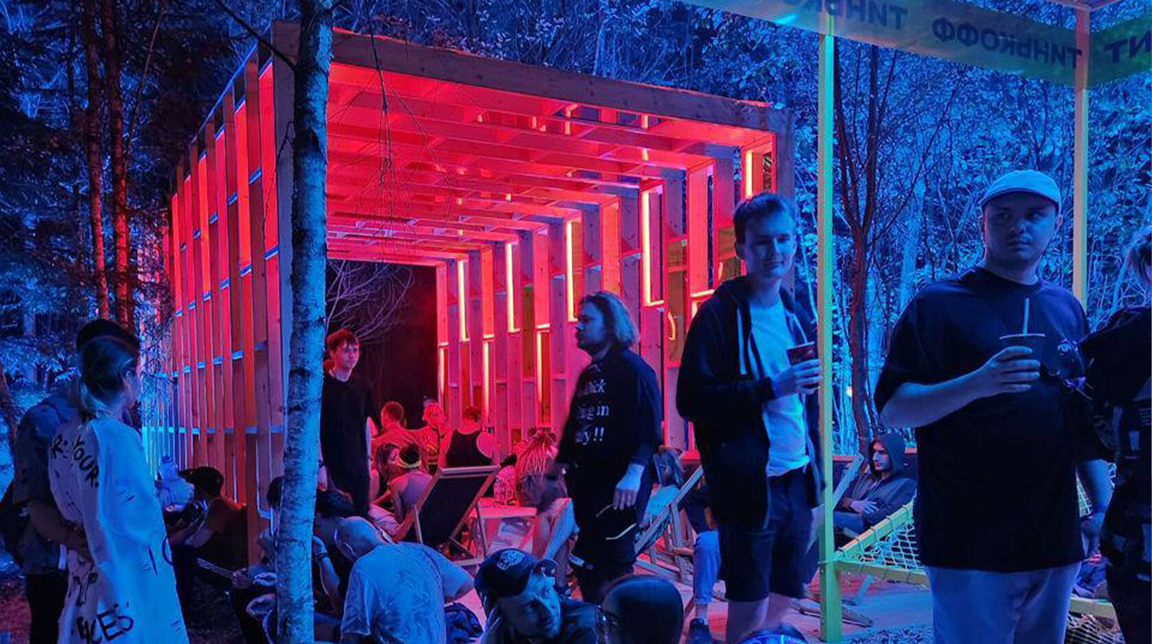 Бренд-зона Tinkoff на фестивале Signal | Archiall