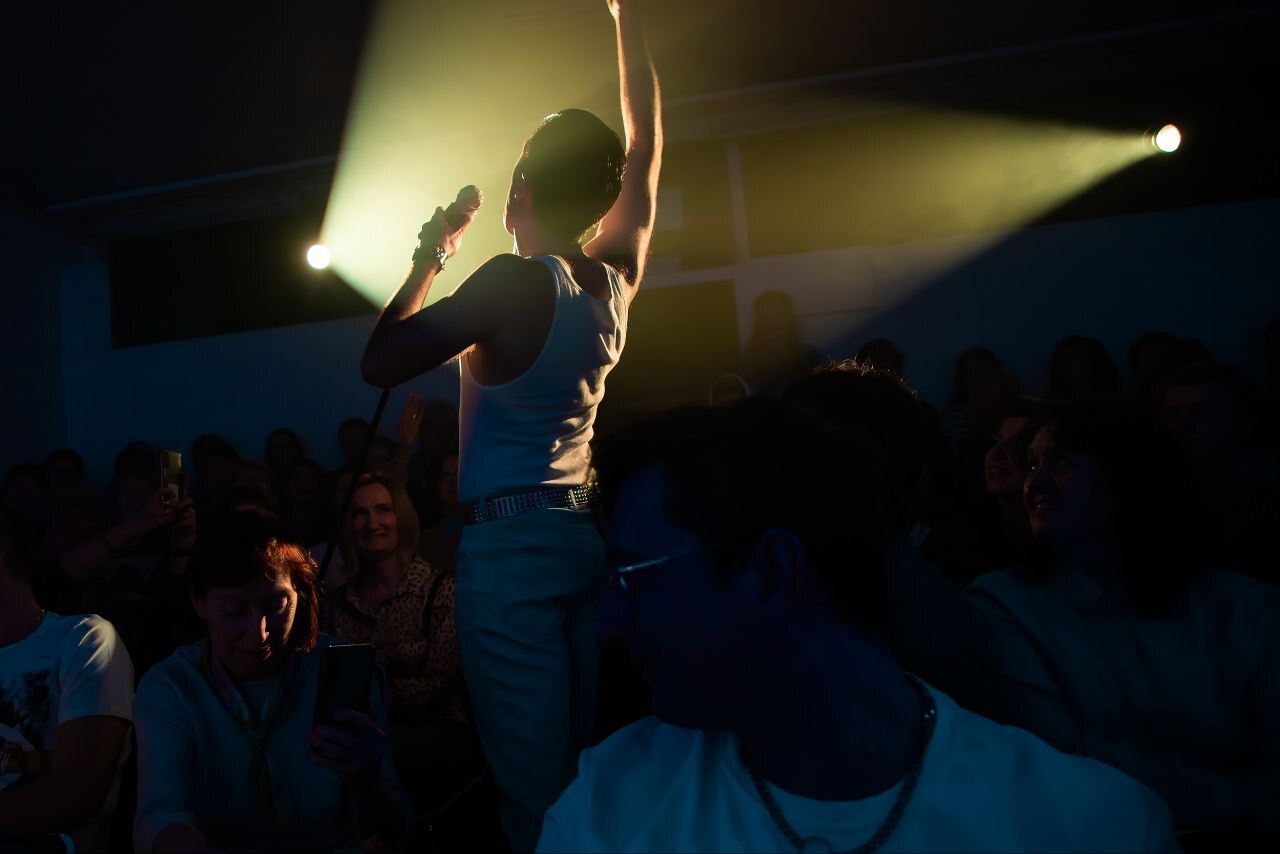 Театр «МОСТ» открывает бесплатный набор в легендарную актерскую студию Евгения Славутина