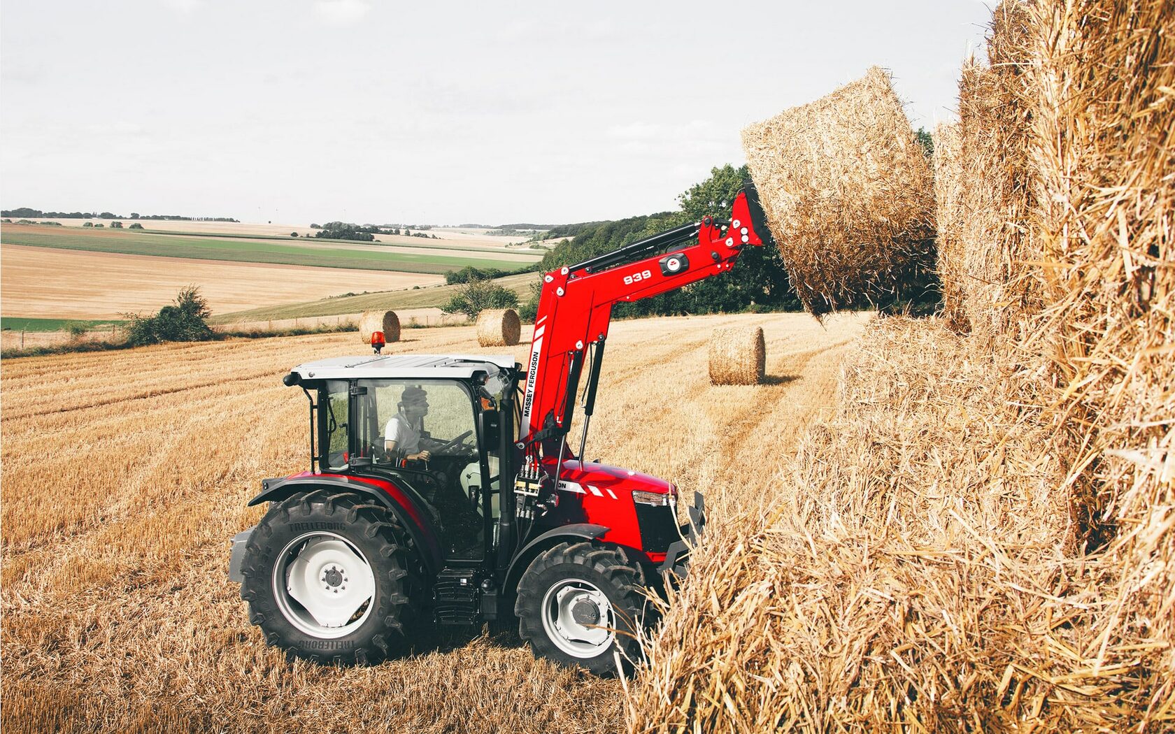 Трактор Massey Ferguson MF 6713 | Трактороцентр