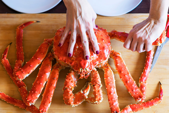 Live Red King Crab. Buy cheap in the online store Crab Store with