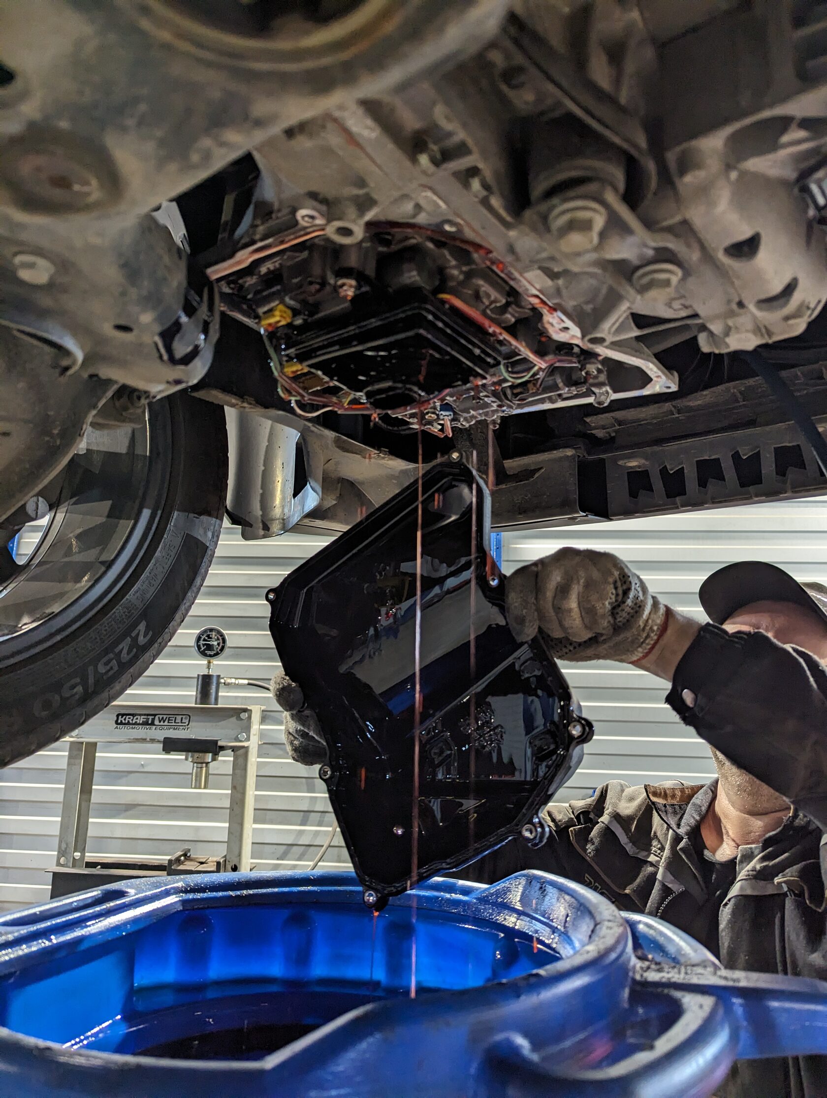 Демонтаж поддона АКПП Volkswagen