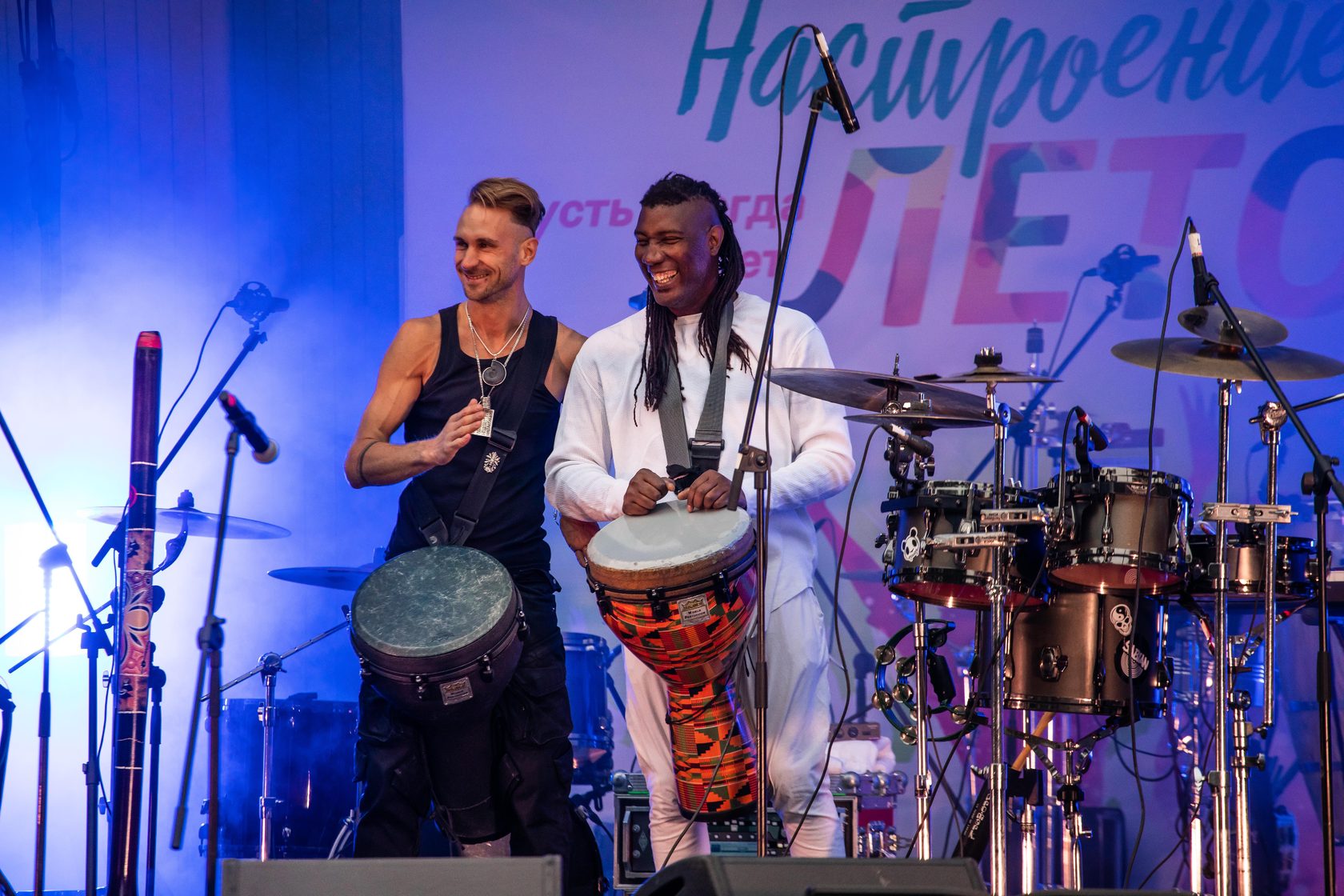 фестиваль настроения. эмблема фестиваля или шоу. черешневый лес фестиваль 2023. настроение музыкального фестиваля. фестиваль настроения.