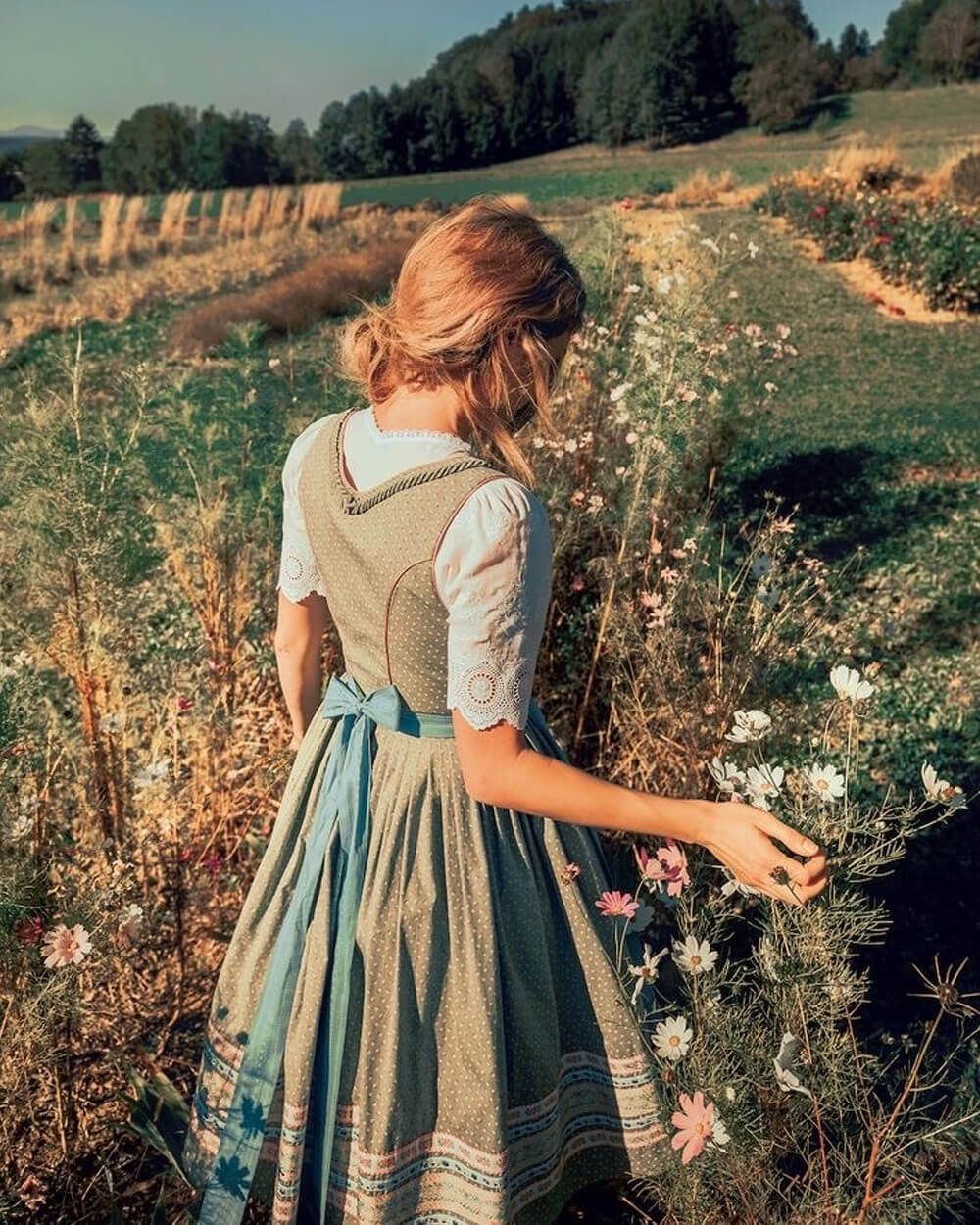 Стиль Коттеджкор