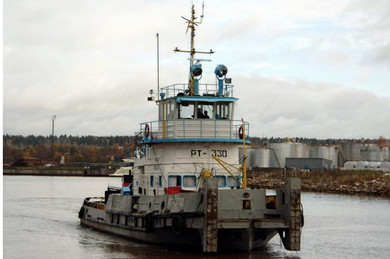 Паром череповец. Буксир толкач речной проекта 911в. Паром череповец. Речной паром сп-15. Паром череповец.