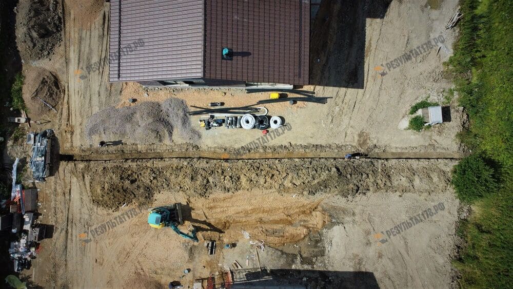 Выполнение работ по дренажу участка с помощью гусеничного экскаватора под ключ в спб и ленинградской области 