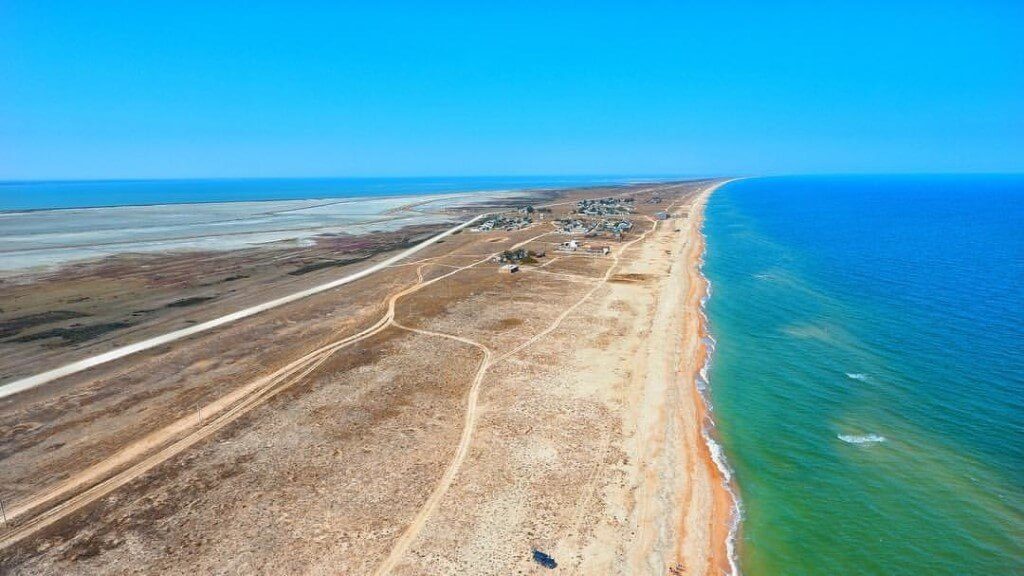 Пляж на Арабатской стрелке