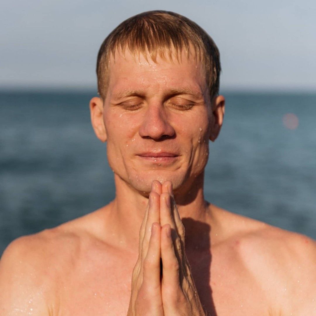 Антон Лещин Silver compass