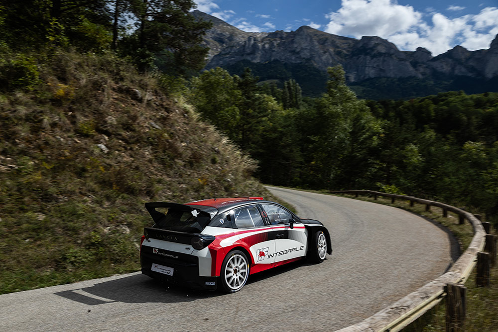 Тесты Lancia Ypsilon Rally2 HF Integrale